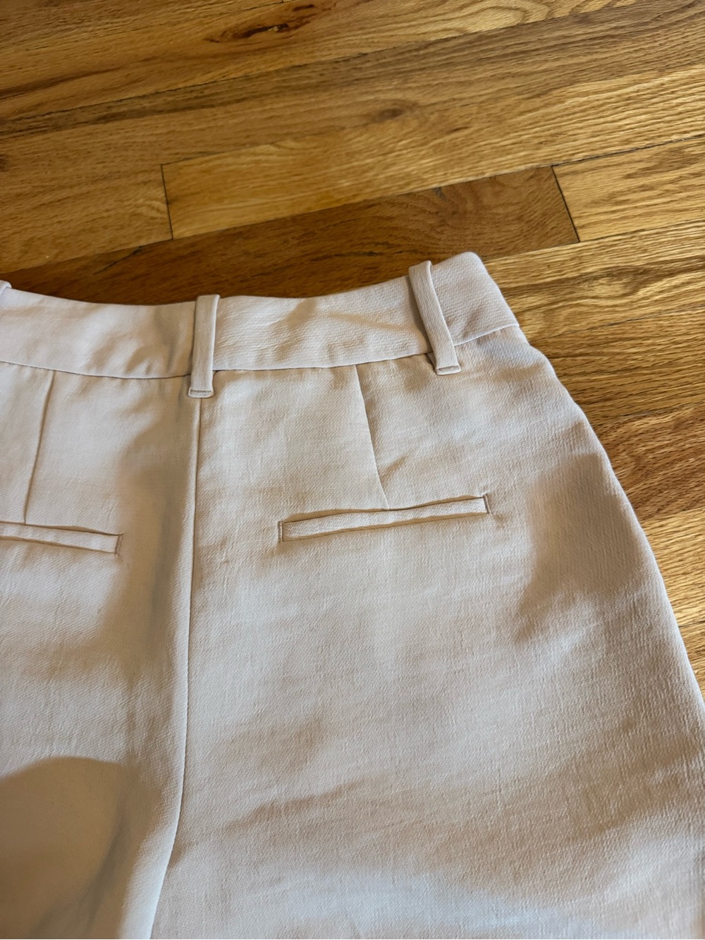 Aritzia The Effortless Pant - Picture 5 of 5